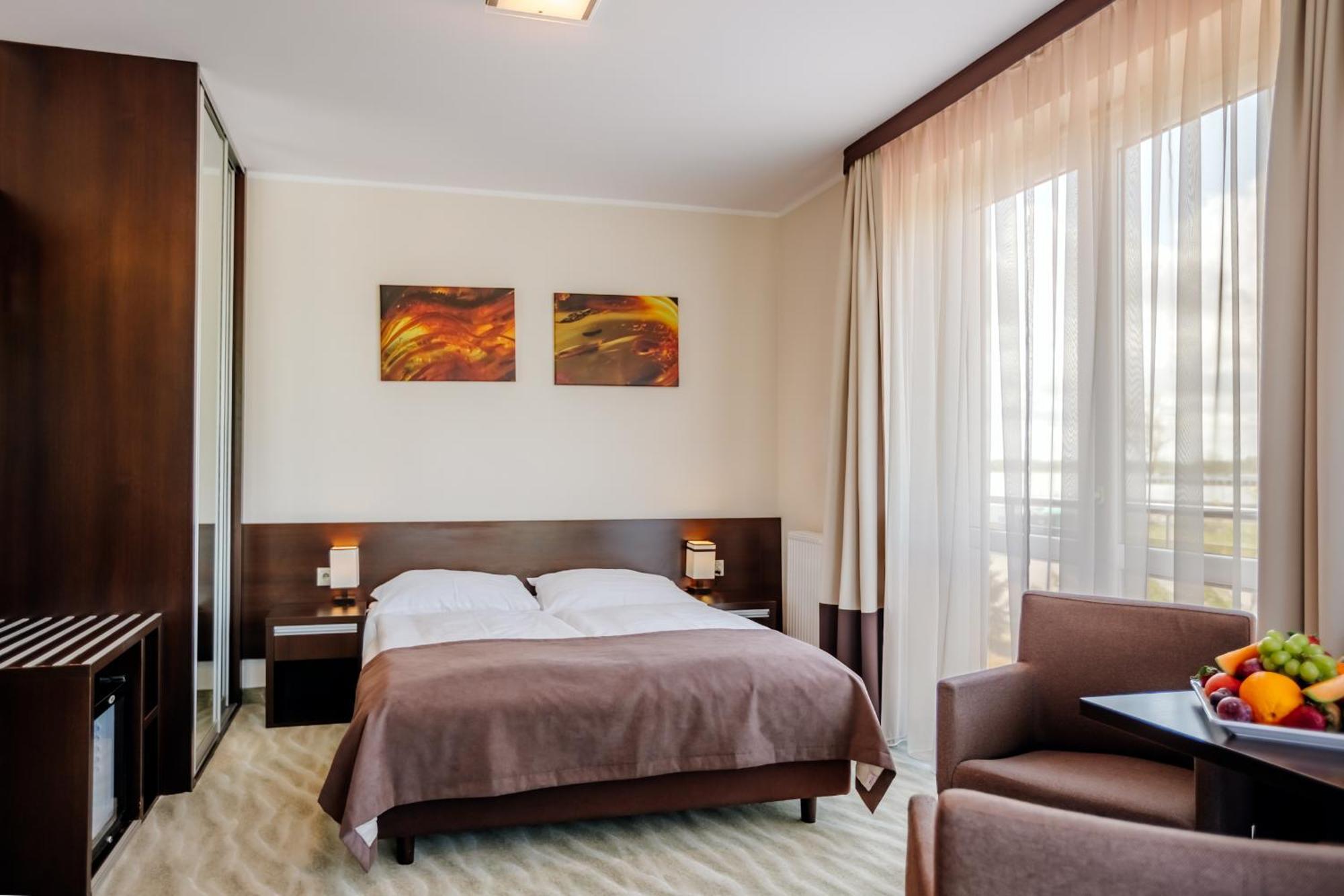 Hotel Emocja Spa Mielno  Ngoại thất bức ảnh